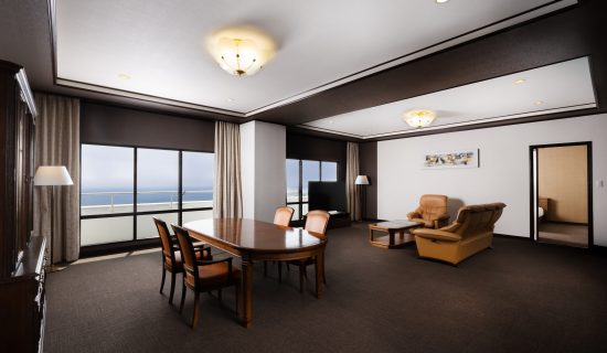 Classic Deluxe Suite with 4 single beds, Ocean/Sea view