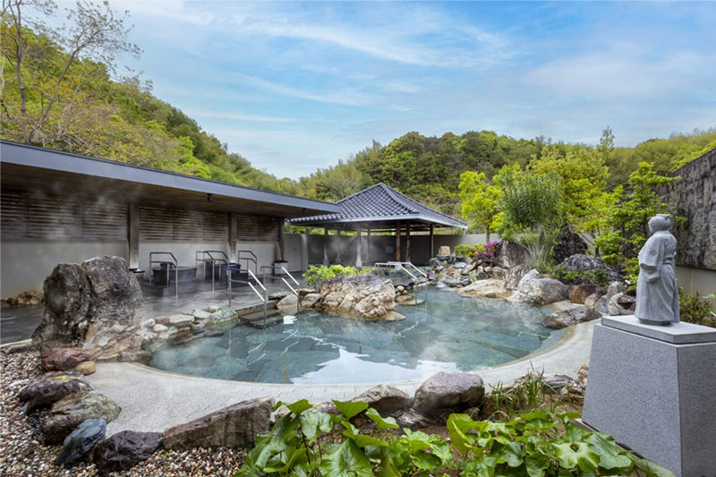 Open-air bath "Ysakoi Onsen"