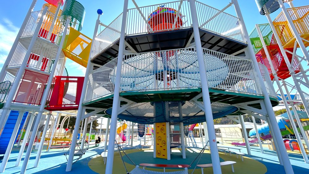 입체적으로 펼쳐지는 스페이스